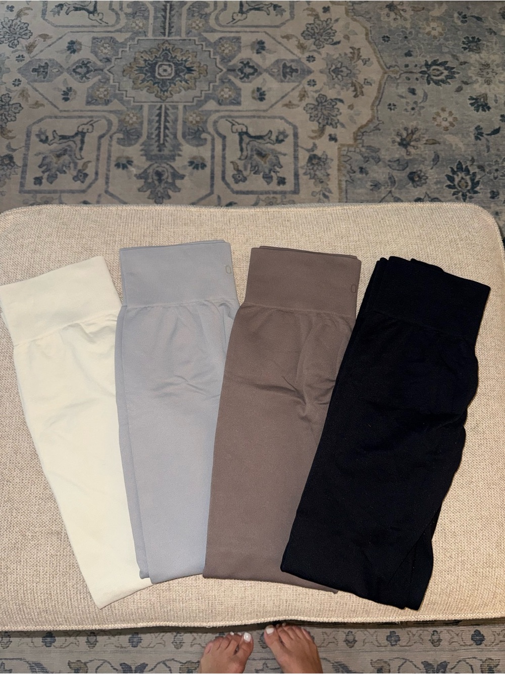 Everyday High-Waist Women’s  Leggings with subtle butt scrunch